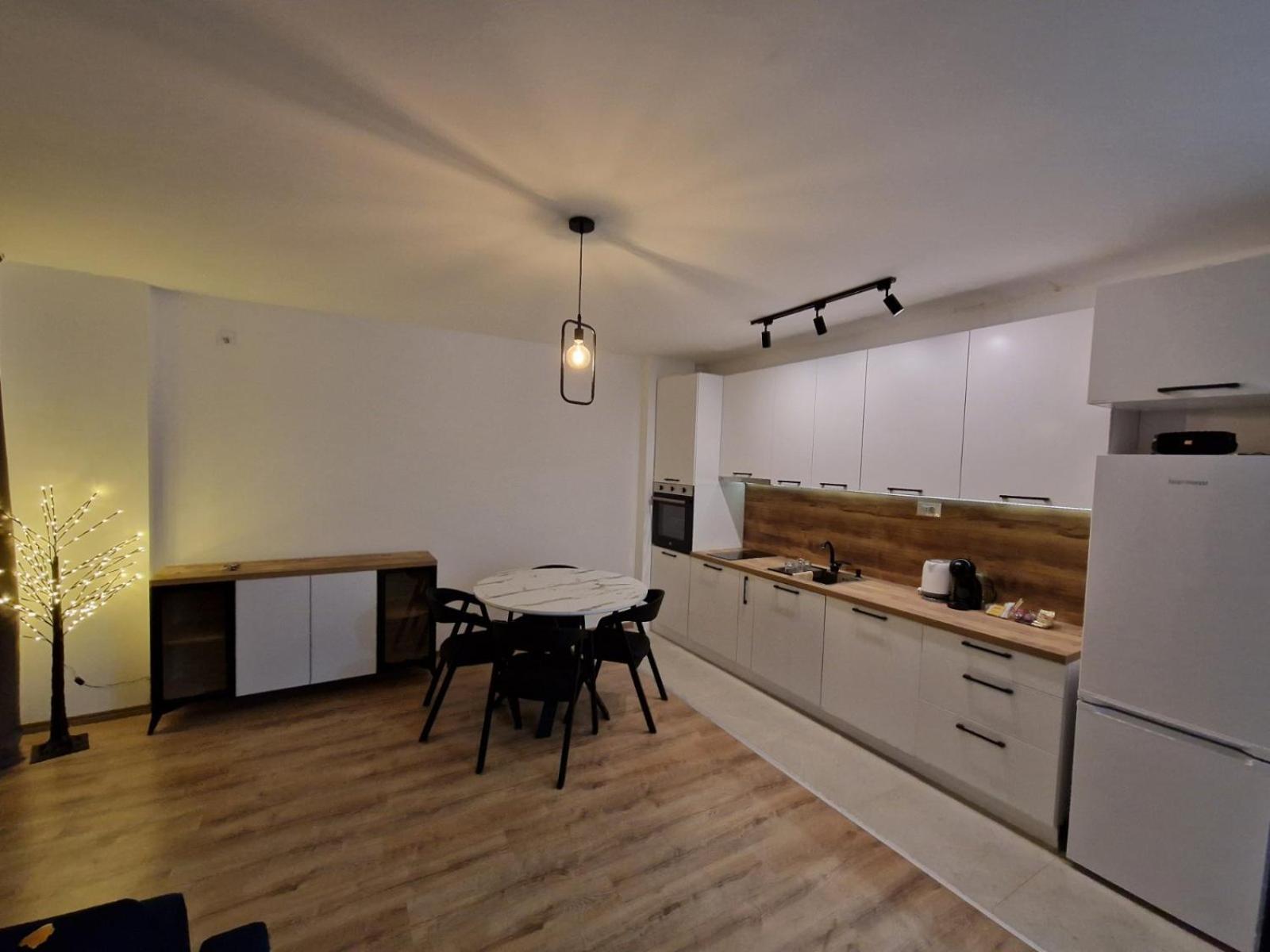 Kid Luxury Apartment Скопье Экстерьер фото